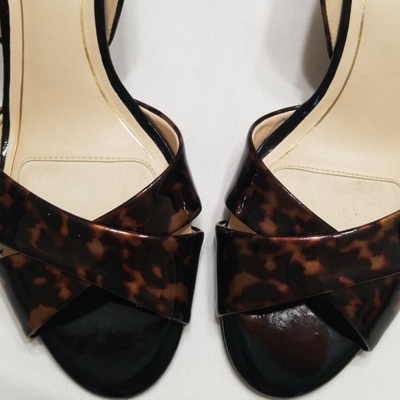 Alex Marie Pump - Picture 2 of 8